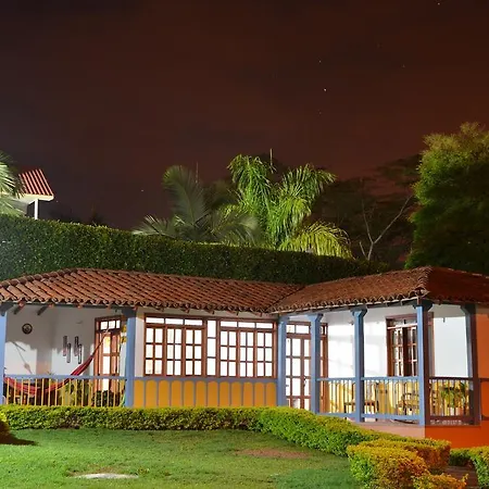 Villa Flor Blanca El Eden Armenia  Exterior photo