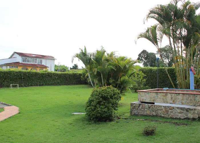 Villa Flor Blanca El Eden